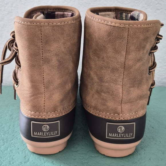 ​Marleylilly Tan and Brown Plaid Lined Duck Boots Size 6 - Picture 4 of 14